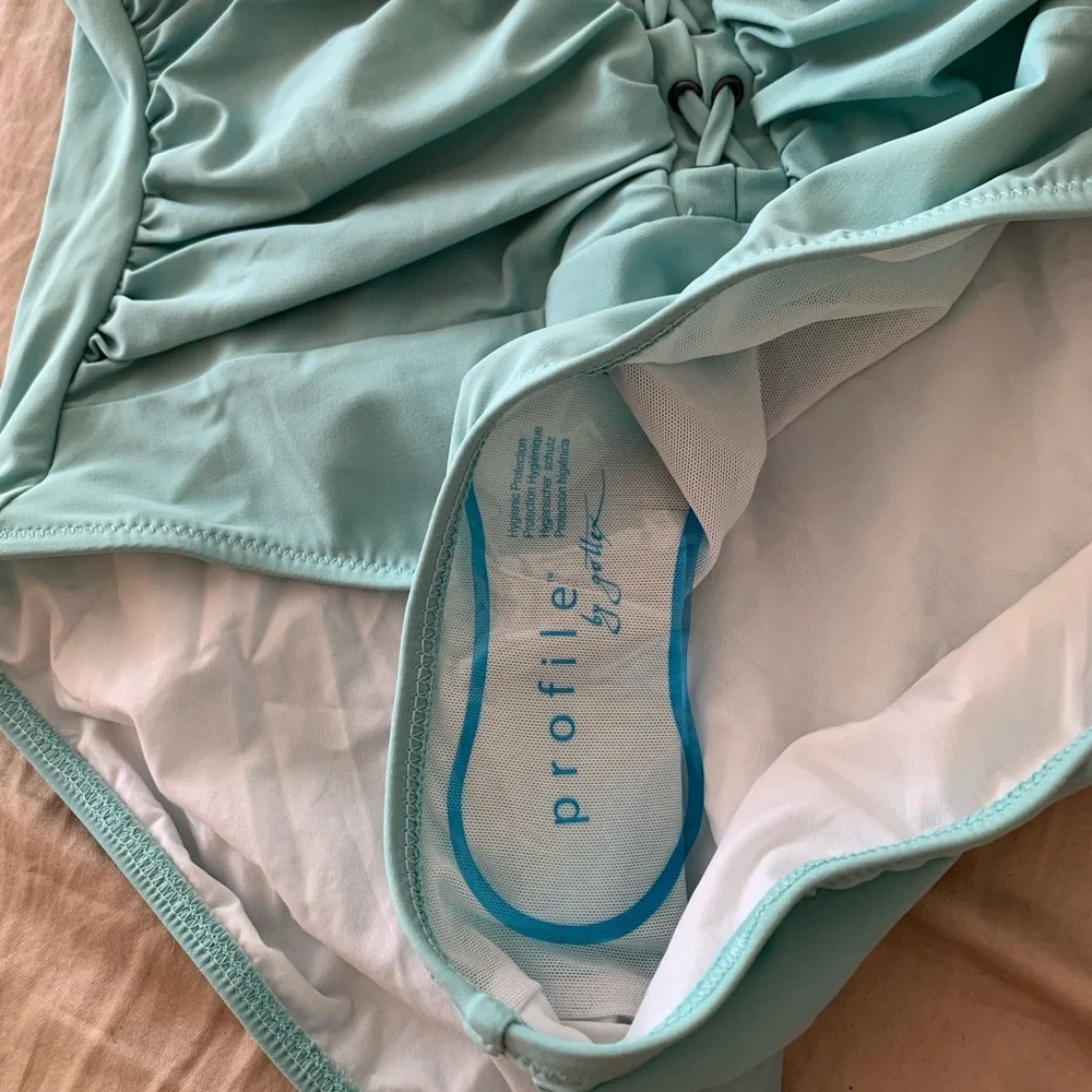 Gottex Swimsuit 12D - Picture 6 of 14